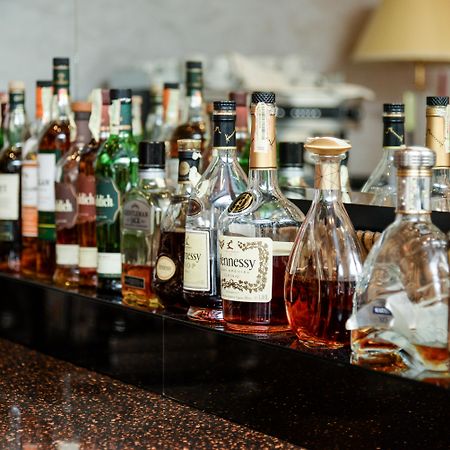 Hotel Royal Park Chişinău Esterno foto