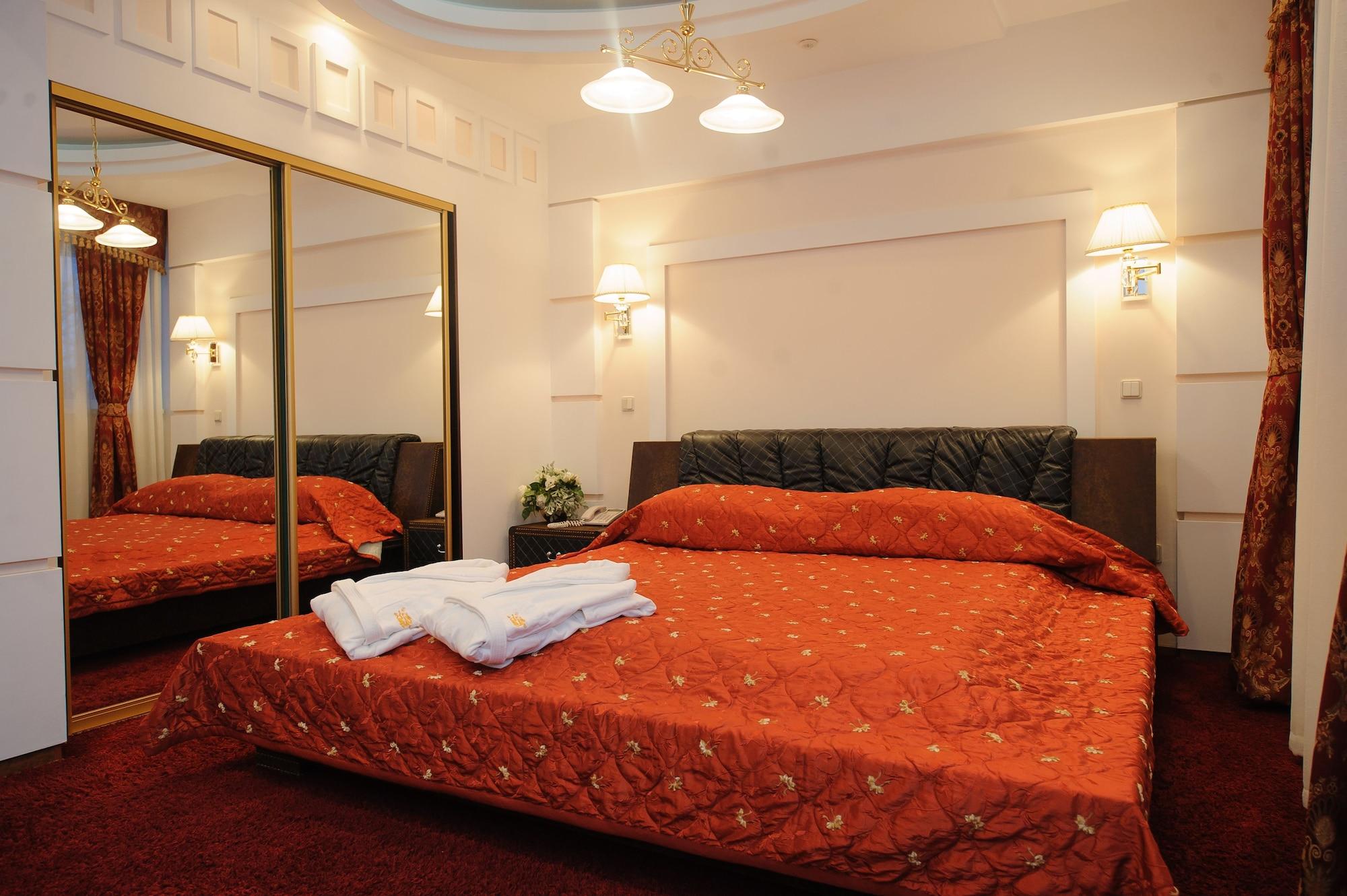 Hotel Royal Park Chişinău Esterno foto