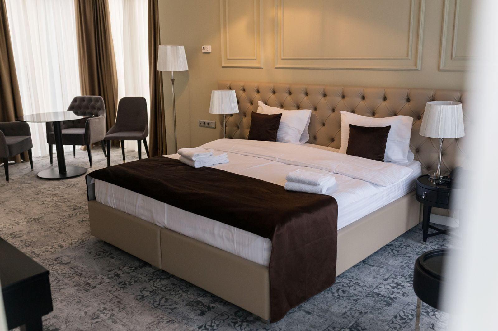Hotel Royal Park Chişinău Esterno foto